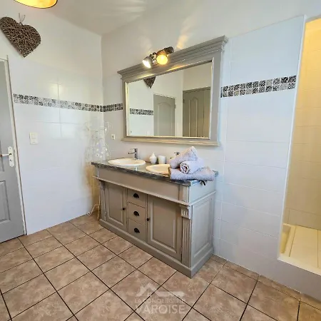 La Maison Du Pere Eternel Terrasse-jardin-parking-wifi Apartment Hyeres