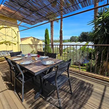 Apartment La Maison Du Pere Eternel Terrasse-jardin-parking-wifi Hyeres